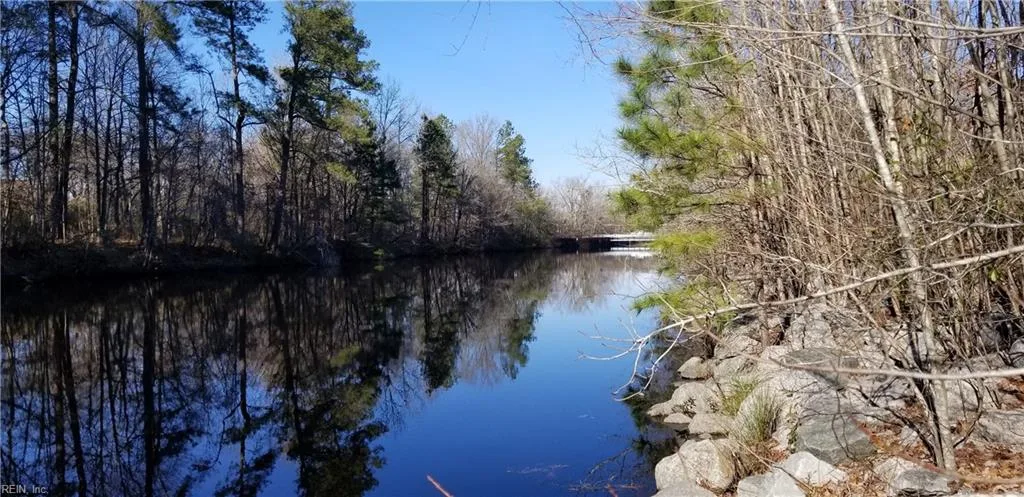 Par B George Washington Highway S, Chesapeake VA 23323