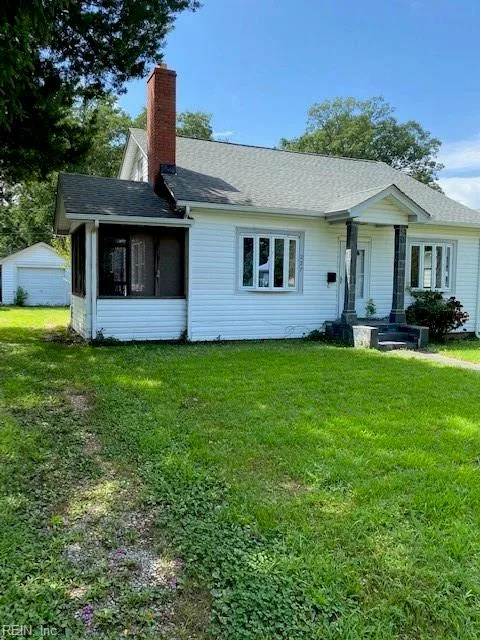 227 Hollywood Avenue, Hampton VA 23661