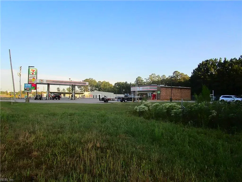 3+ Ac Southampton Parkway, Courtland — photo