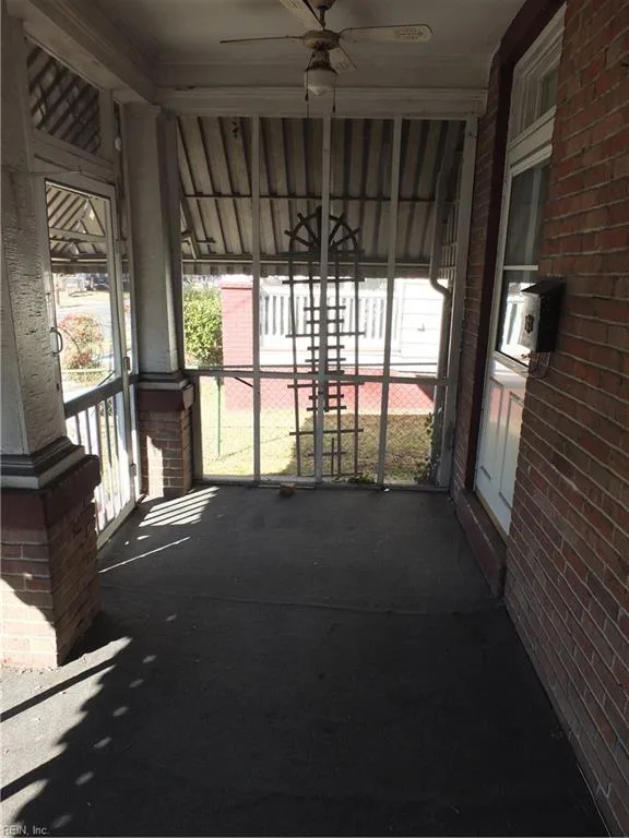 2208 Roanoke Avenue, Newport News — photo