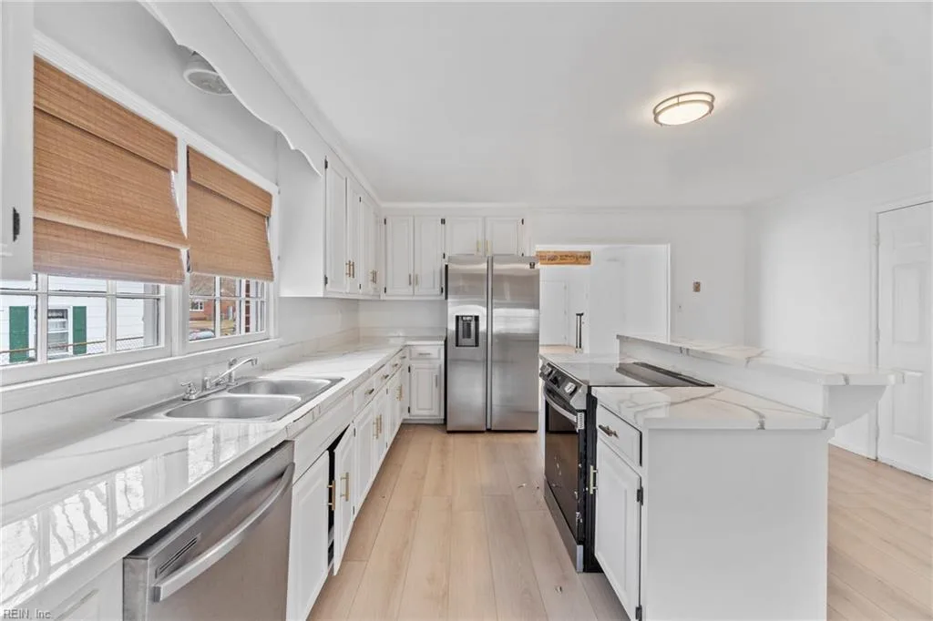 222 Clemwood Parkway, Hampton VA 23669