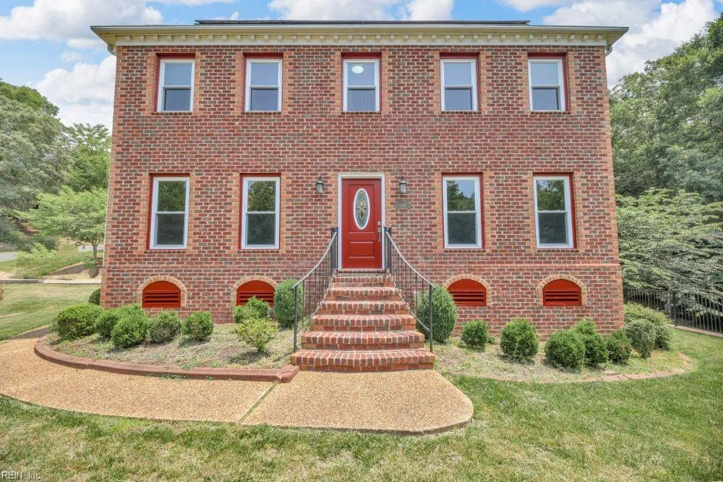 105 Londonderry LN, WILLIAMSBURG VA 23188