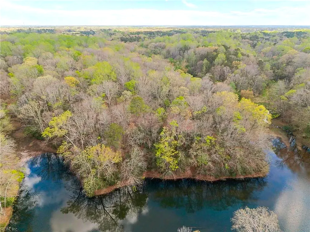 19 AC Hilltop LN, SMITHFIELD VA 23430