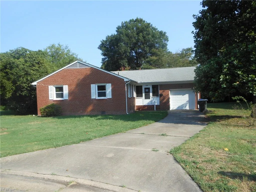 9618 Carver DR, NEWPORTNEWS VA 23605