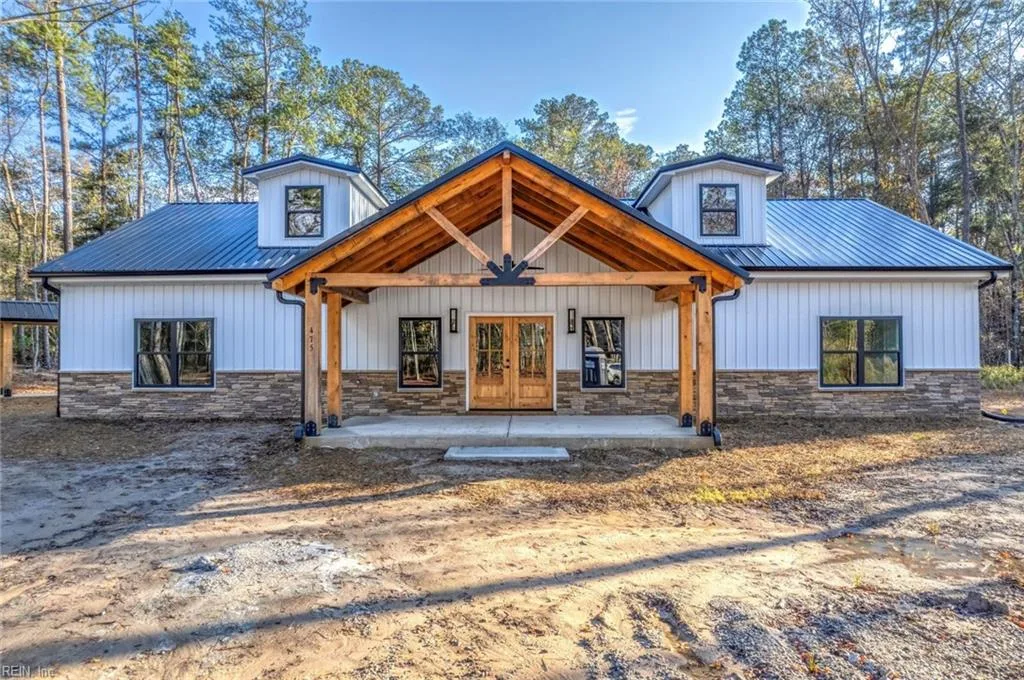 3 AC Seven Eleven RD, CHESAPEAKE VA 23322