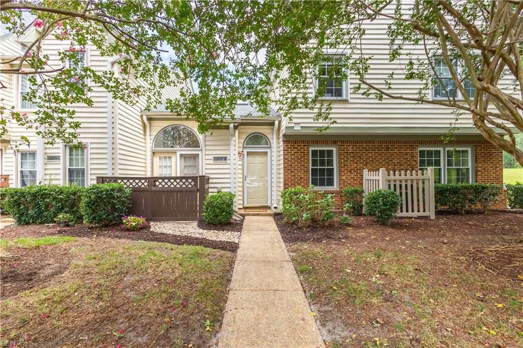 1009 Saint Andrews Way #B, Chesapeake — photo