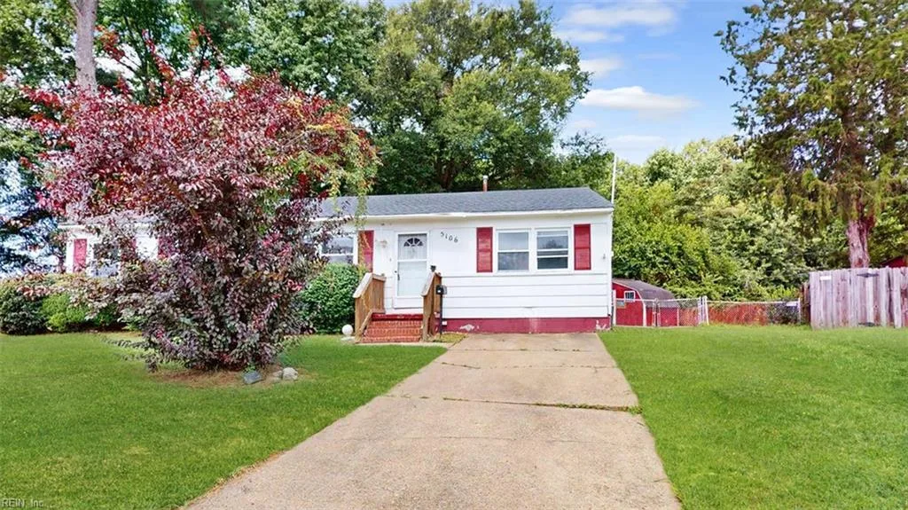 5106 Hazelwood RD, HAMPTON VA 23605