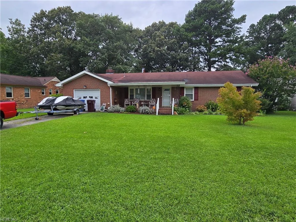 2200 Christopher DR, CHESAPEAKE VA 23321