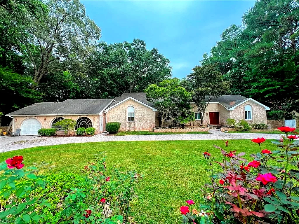 1413 W Little Neck Rd, Virginia Beach — photo