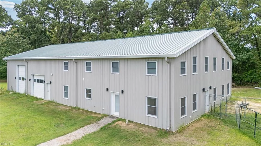 281 Shipyard Rd, Hertford — photo