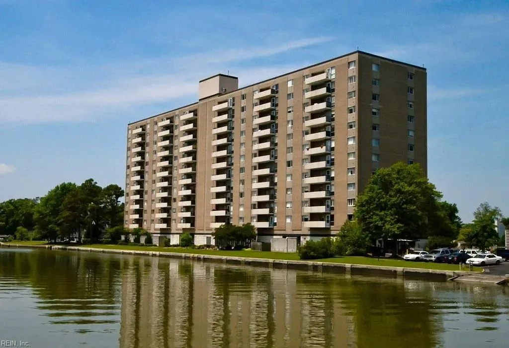 7320 Glenroie Ave #4l, Norfolk — photo