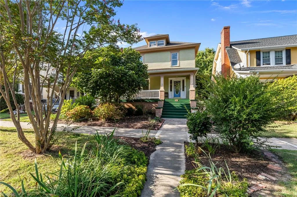213 Monroe Ave, Cape Charles — photo