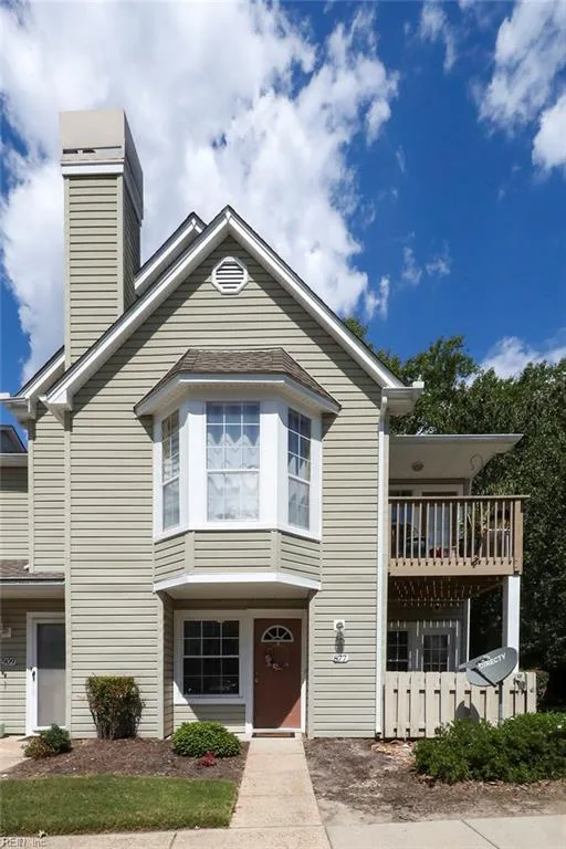 877 Whistling Swan DR, VIRGINIABEACH VA 23464