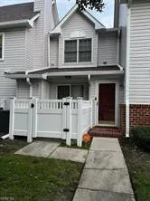 14 Tamarisk Quay #14d, Hampton — photo