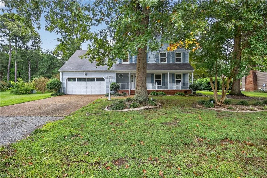 402 Gaines Way, Yorktown — photo
