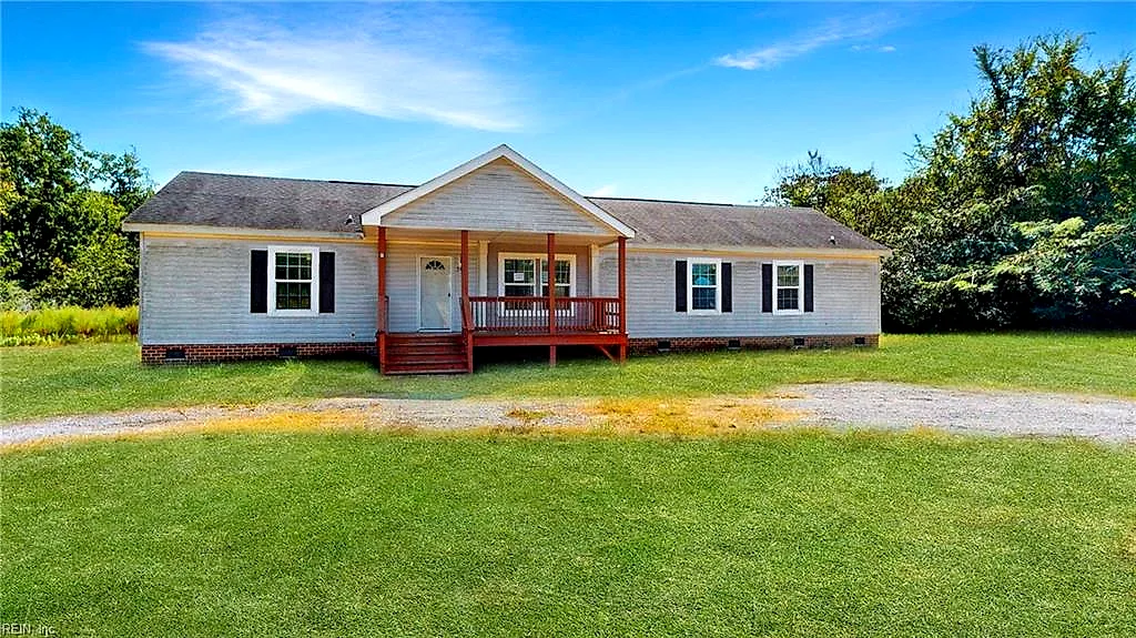 2412 Rolfe Hwy, Dendron — photo