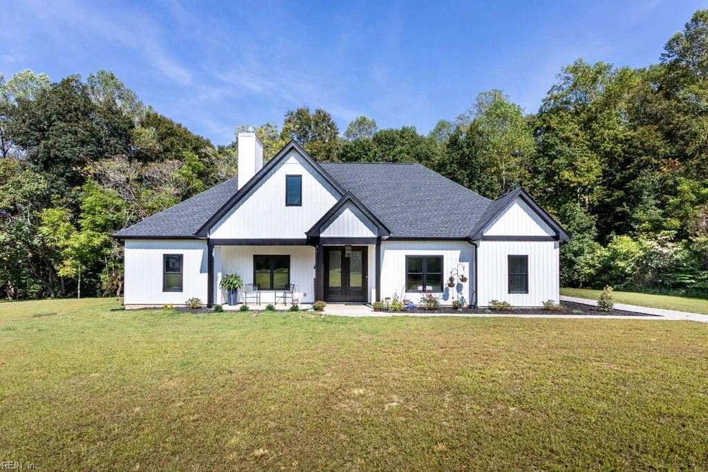 2902 Forge RD, TOANO VA 23168
