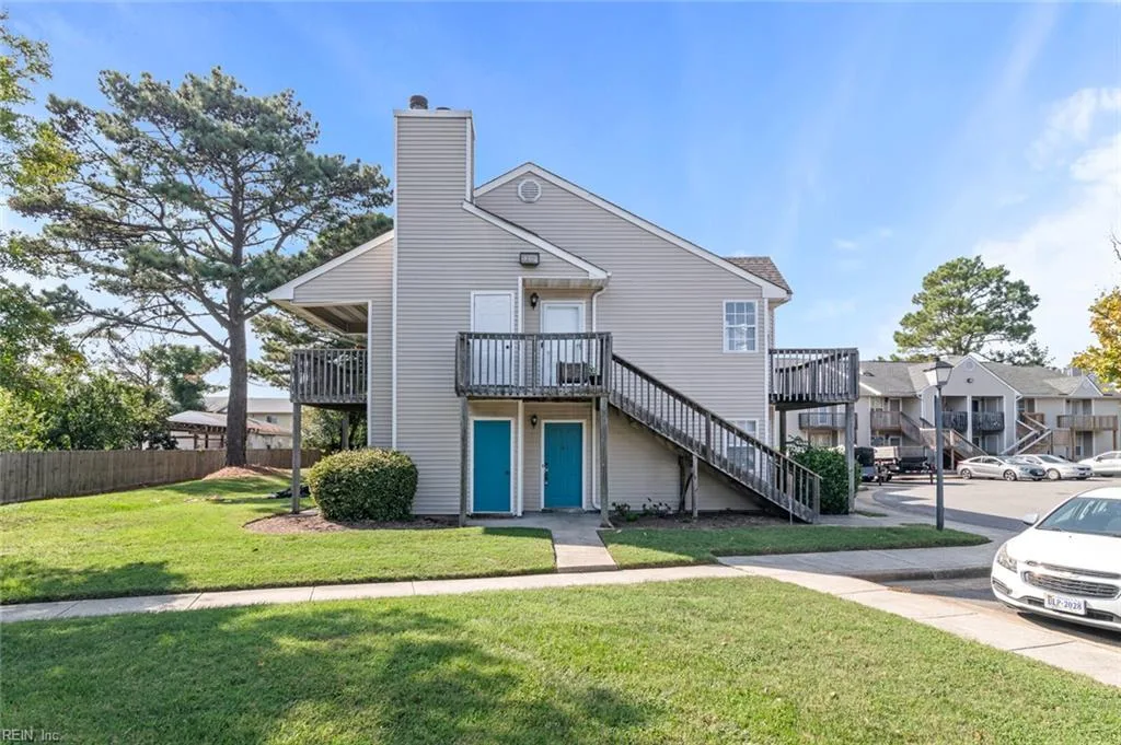 20 A Lakeside CRES, HAMPTON VA 23669