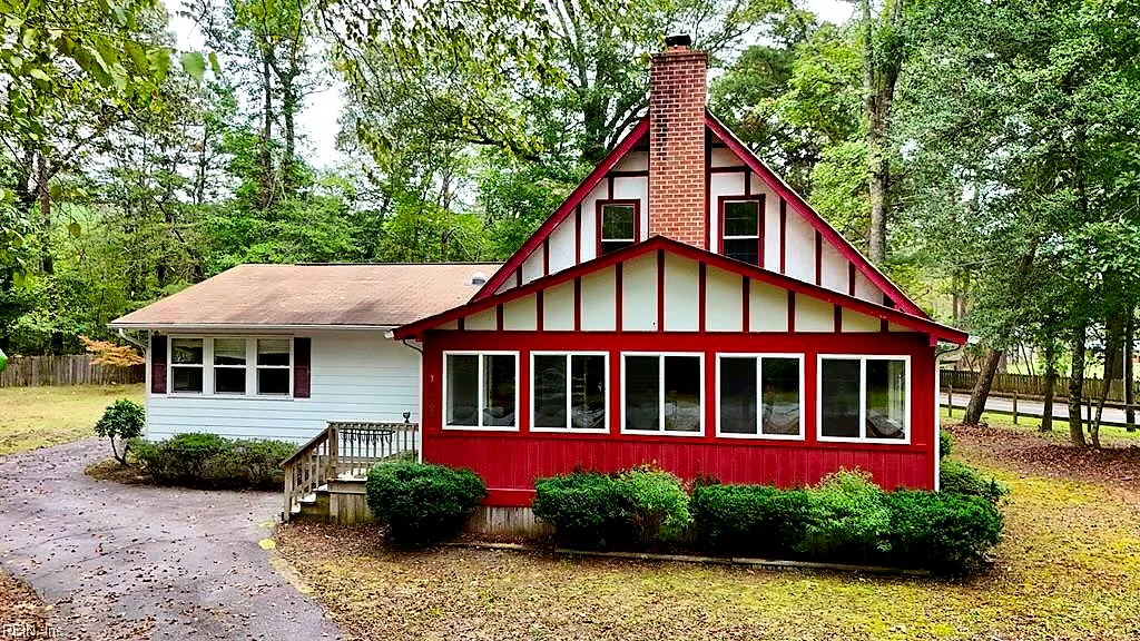 12287 Pine Trl, Gloucester — photo