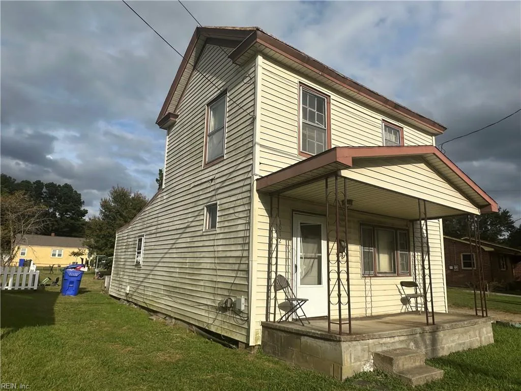 1012 White Marsh Rd, Suffolk — photo
