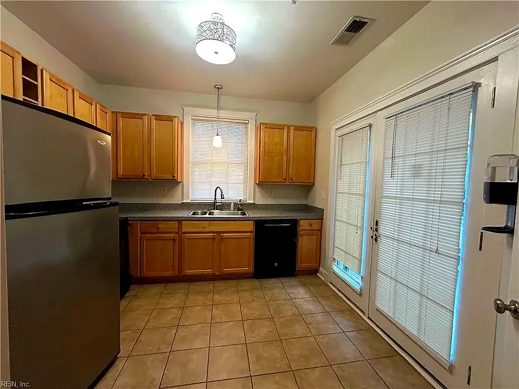 444 E Freemason St #1b, Norfolk — photo