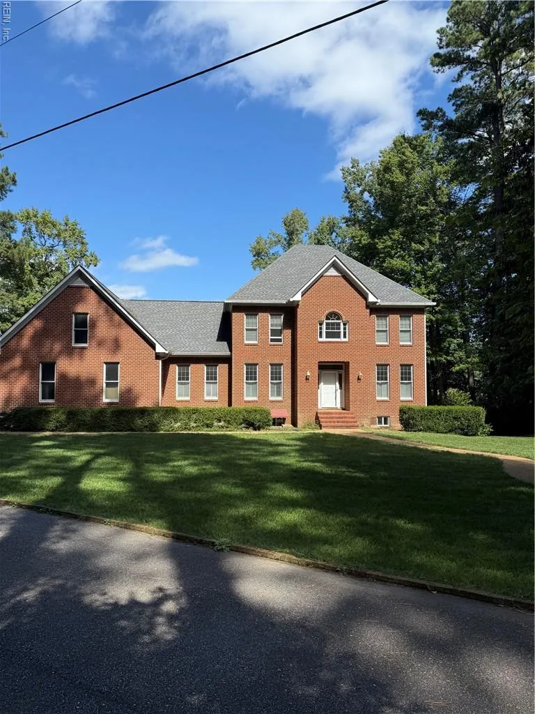 1358 Moyer RD, NEWPORTNEWS VA 23608