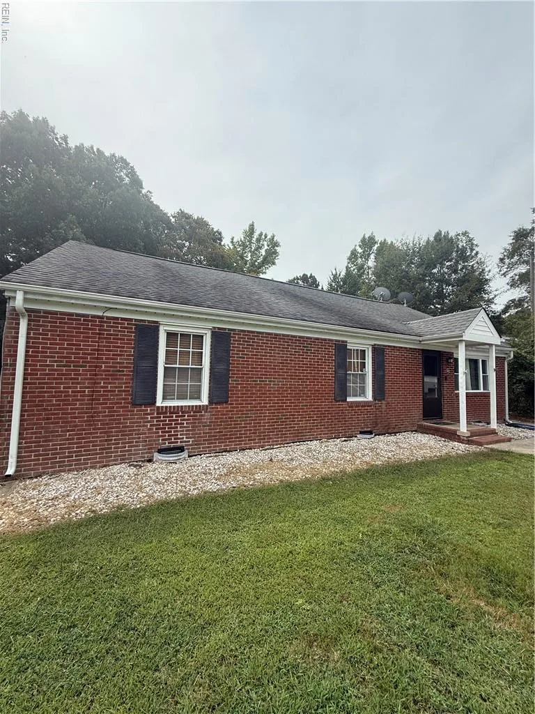 449 Colonial Trl W, Dendron — photo