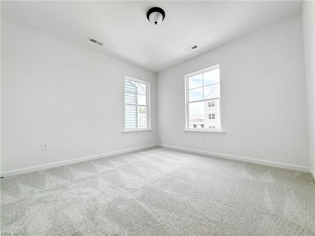 1541 Waltham Ln, Newport News — photo
