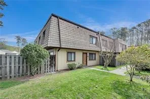 1372 Granada Ct, Newport News — photo