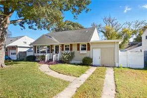 5335 Roslyn Dr, Norfolk — photo