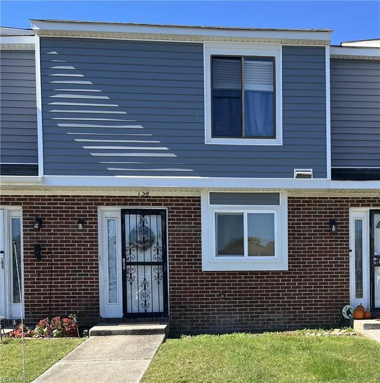 138 Eberly TER, HAMPTON VA 23669
