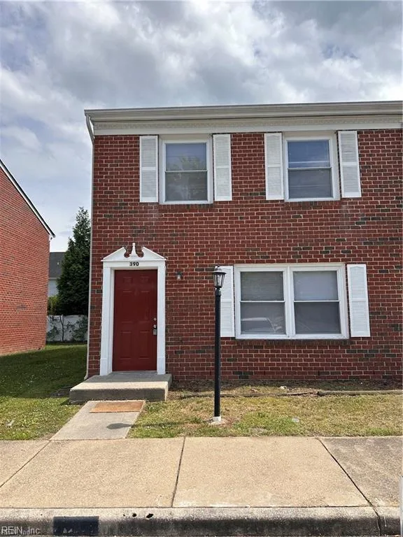 390 Susan Constant DR, NEWPORTNEWS VA 23608