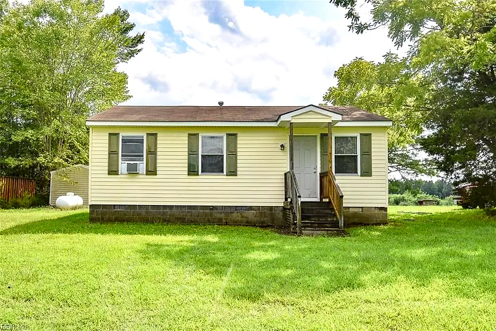 23114 Southampton Pw, Courtland — photo