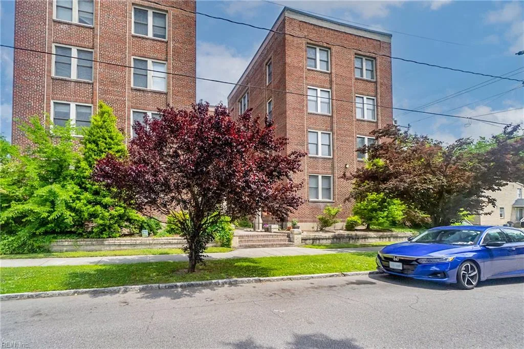 200 W 31st St #301, Norfolk — photo