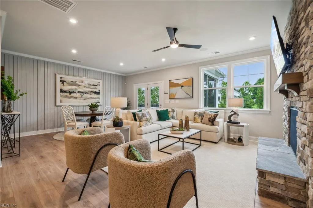 405 Heavens Way, Yorktown — photo