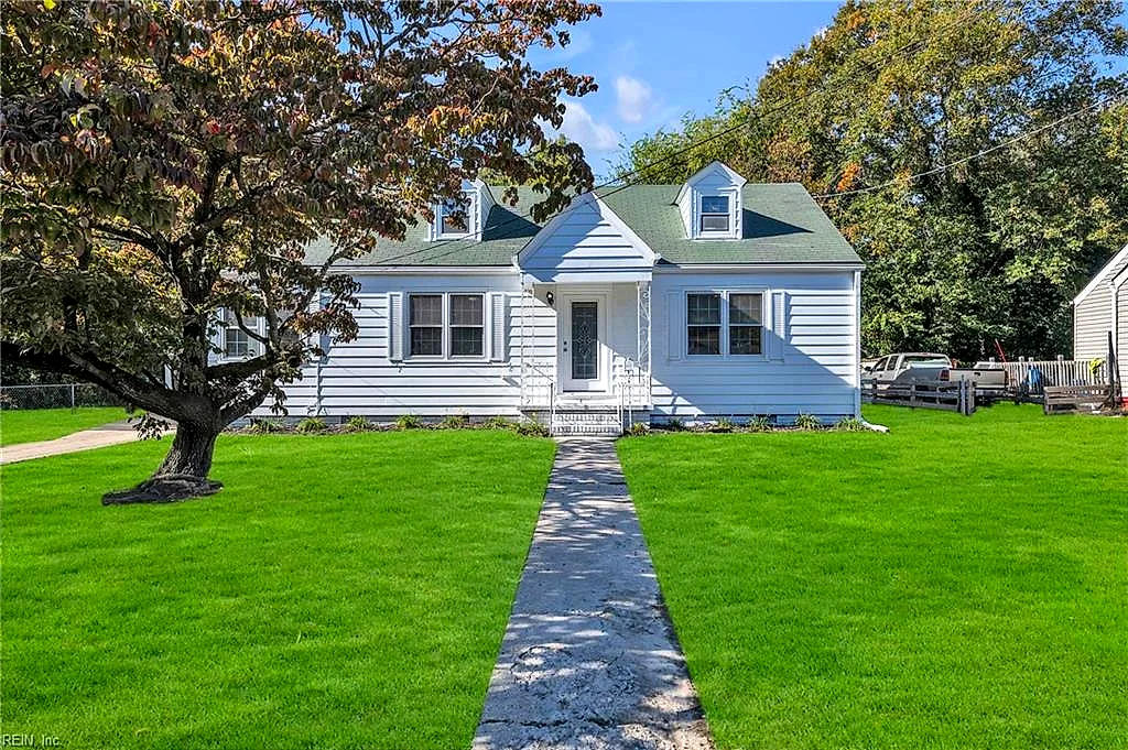 1345 E Norcova Dr, Norfolk — photo