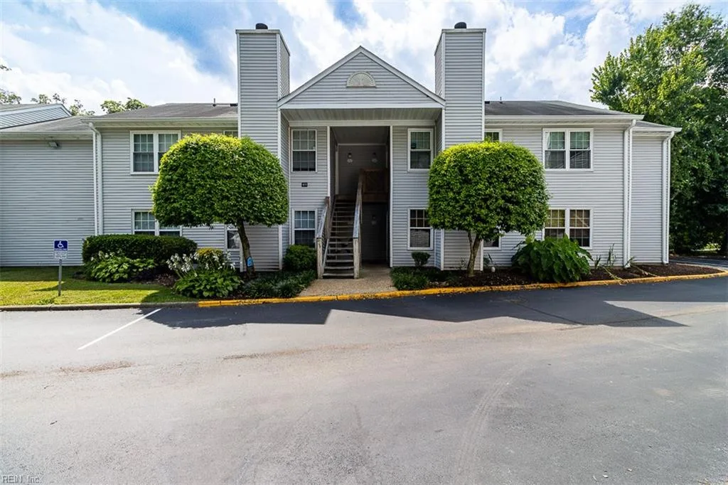 411 Sea Pointe Ct #101, Virginia Beach — photo