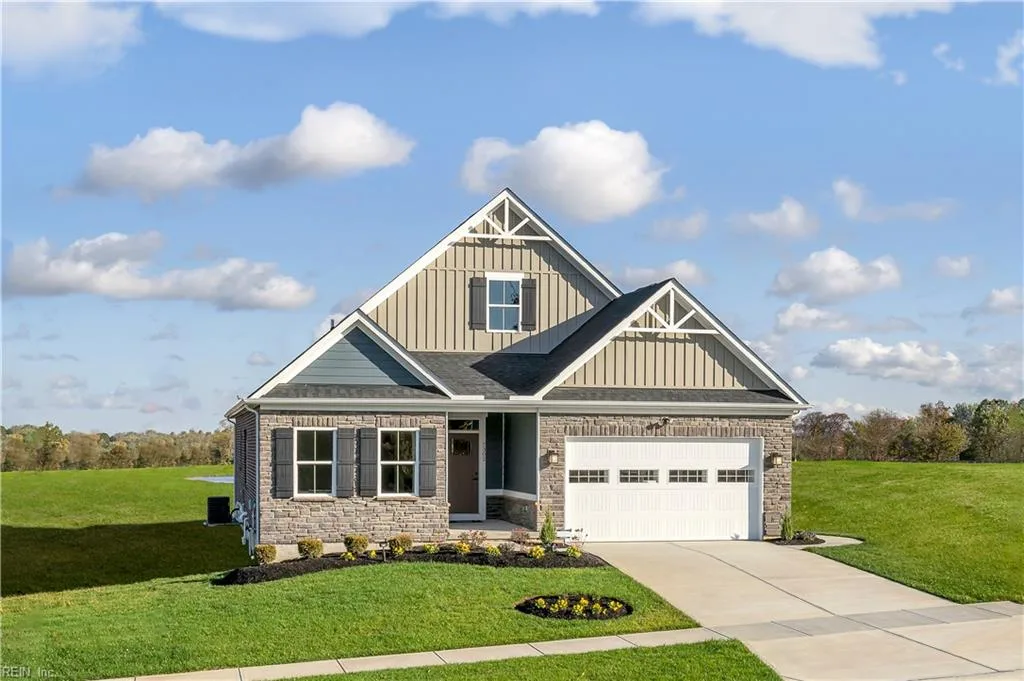 208 Woodcreek RD, WILLIAMSBURG VA 23185