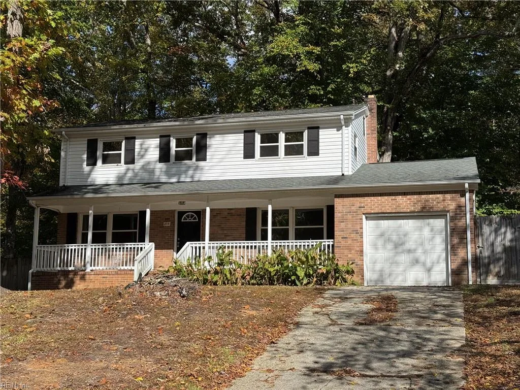 219 Oxford Rd, Williamsburg — photo