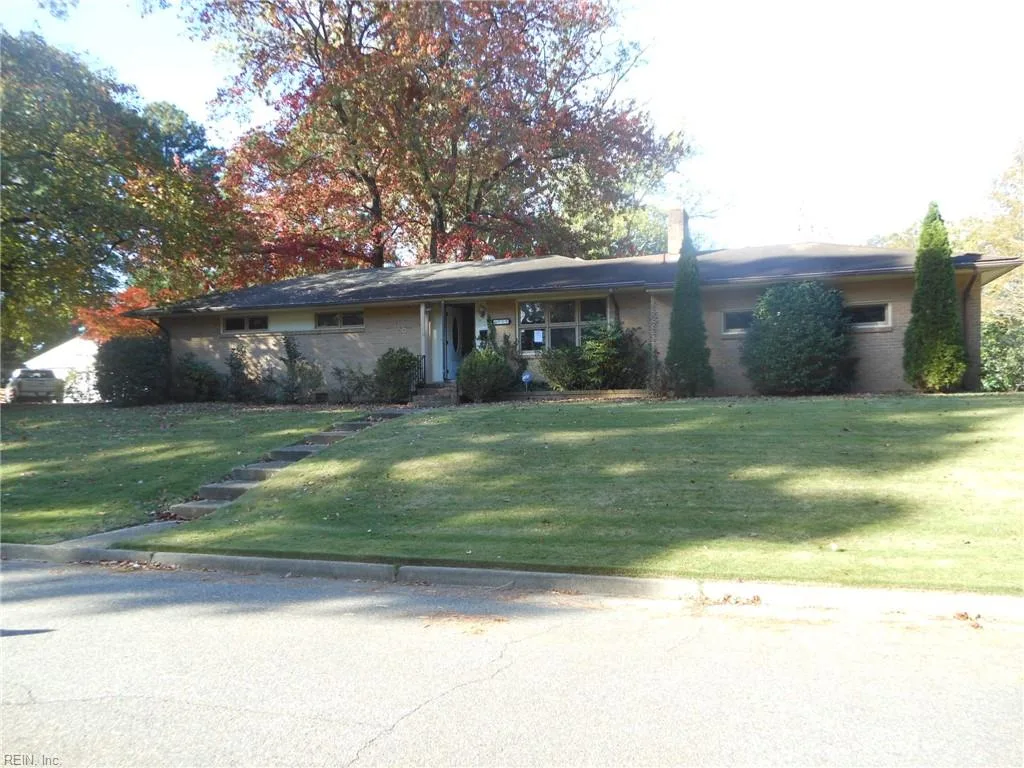 115 Glade RD, NEWPORTNEWS VA 23606