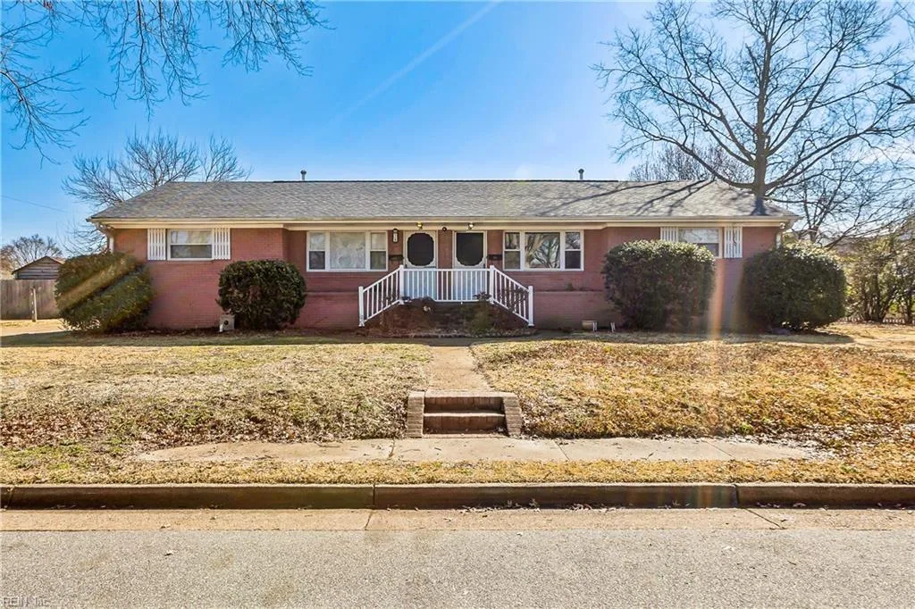 2 Polaris St #A, Hampton — photo