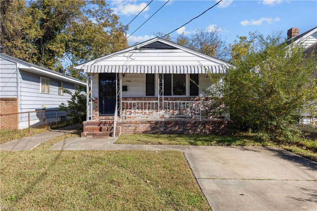 710 N Back River Rd, Hampton — photo