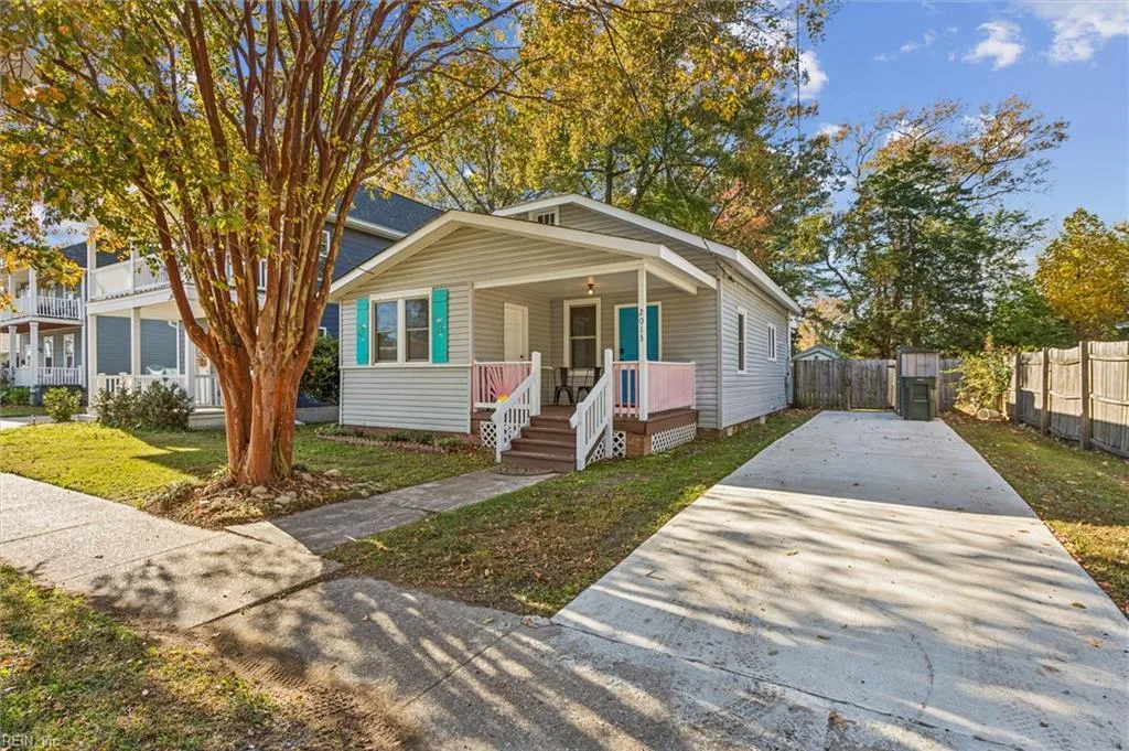 2013 N Mallory ST, HAMPTON VA 23664