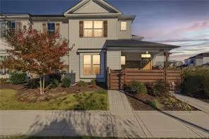 1804 Union Pacific Way, Suffolk — photo