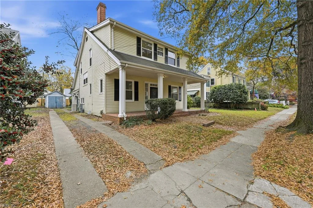 1338 Mallory Ct, Norfolk — photo