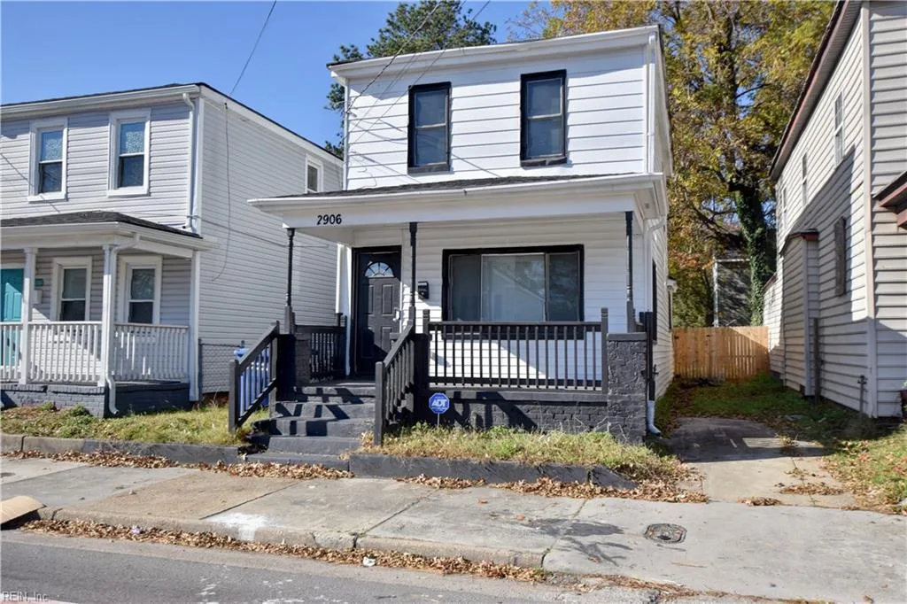 2906 Elm Ave, Portsmouth — photo
