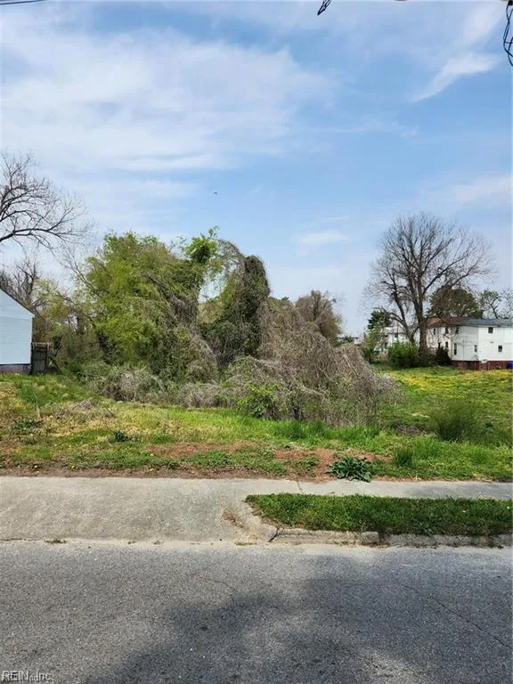 136 Mahan ST, SUFFOLK VA 23434