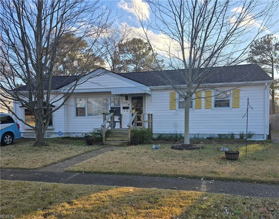 1805 Sunset Dr, Norfolk — photo
