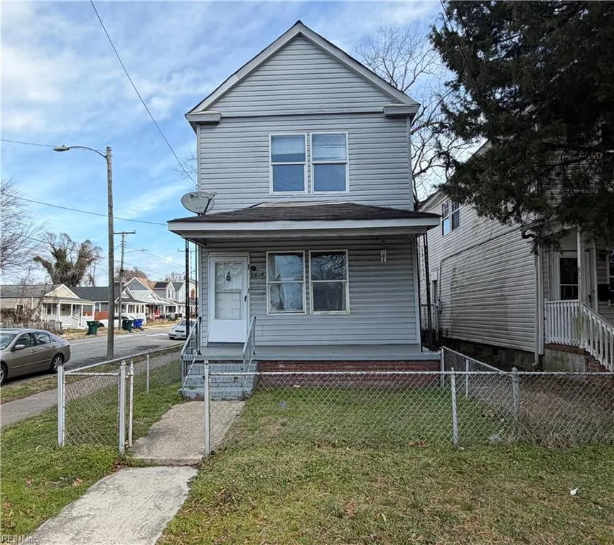 2714 Roanoke Ave, Newport News — photo