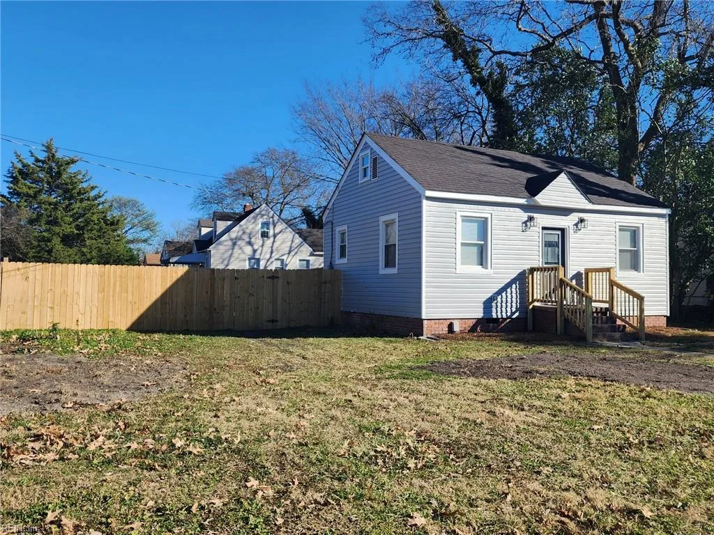 6396 Dove St, Norfolk — photo